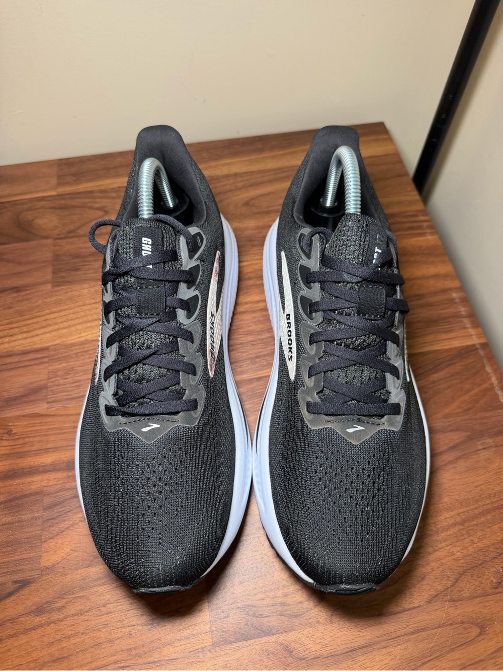 Brooks Women's Ghost 17 Black & White Running Shoe - Picture 7 of 10